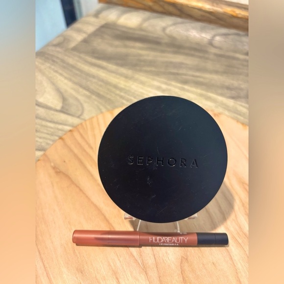 HUDA BEAUTY Brown Lip Liner with Sephora Black Compact BUNDLE! NEW!! - Picture 1 of 7